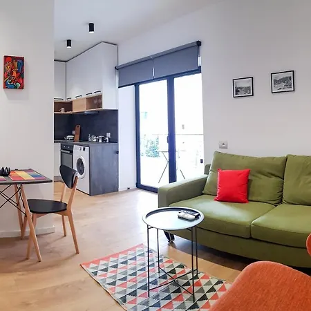 - Premium טיראנה