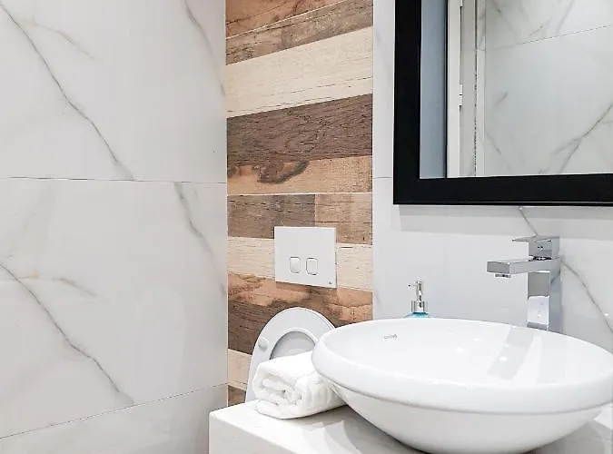 - Premium Apartament *